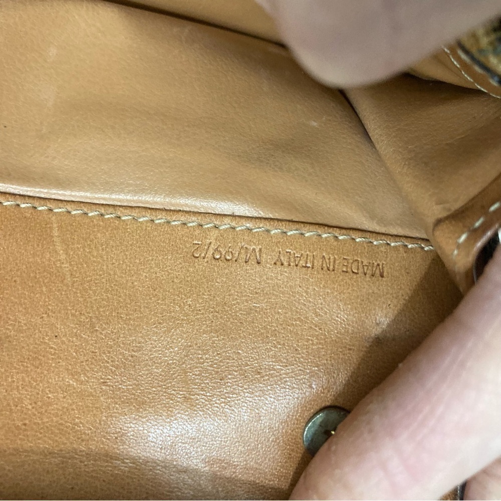 Celine authentic wallet crossbody bag - Picture 9 of 14